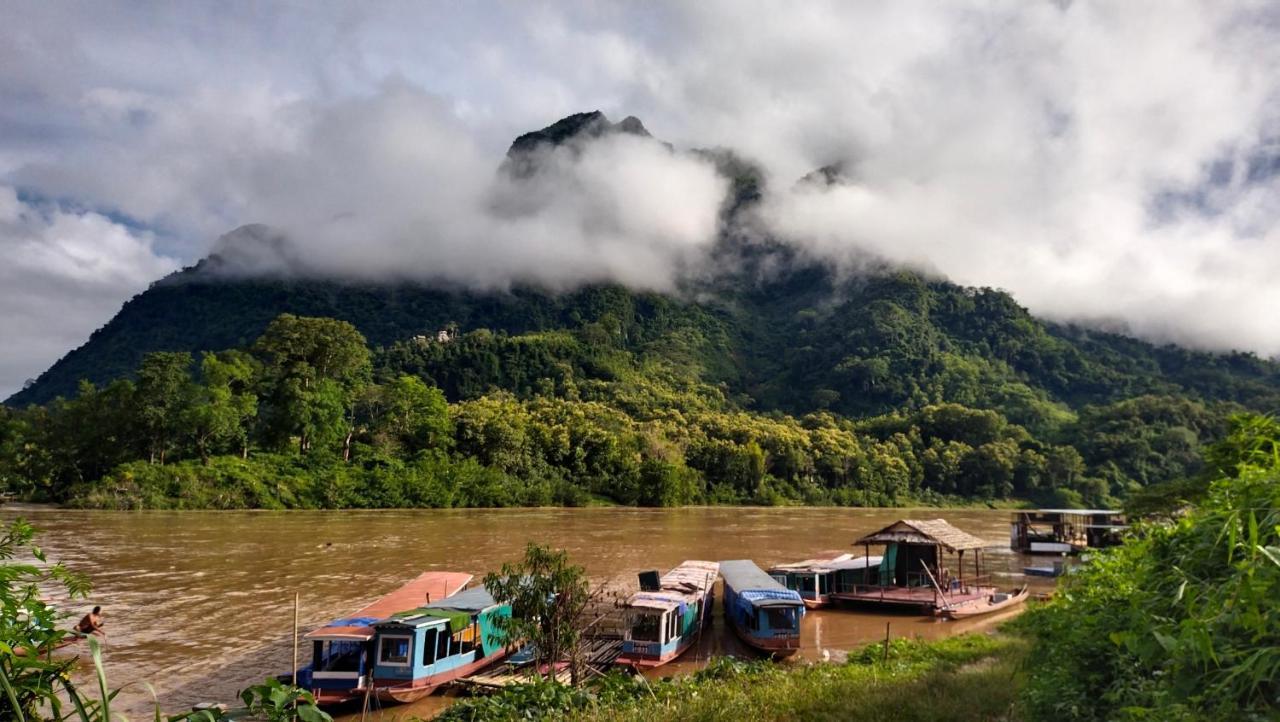 Arthith Guesthouse Nongkhiaw Екстериор снимка