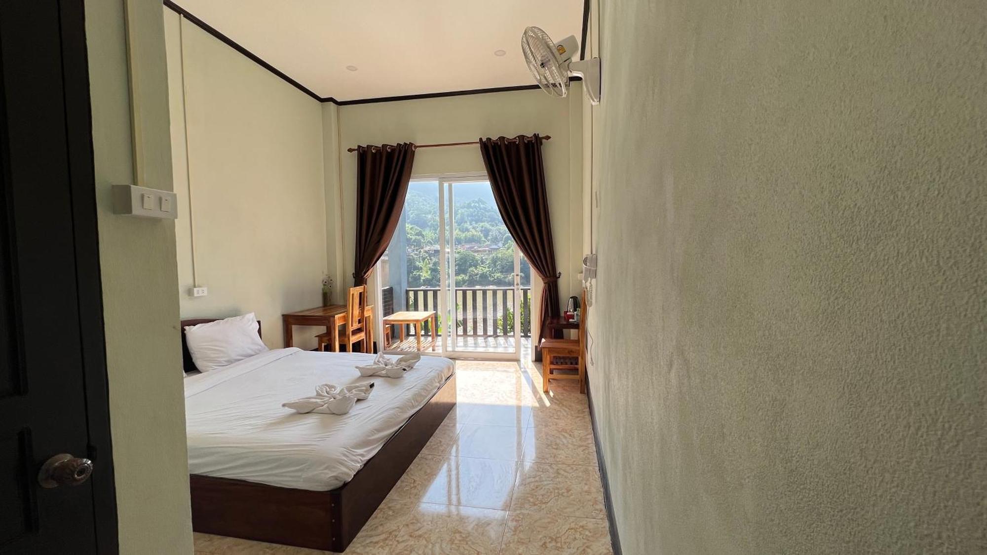 Arthith Guesthouse Nongkhiaw Екстериор снимка